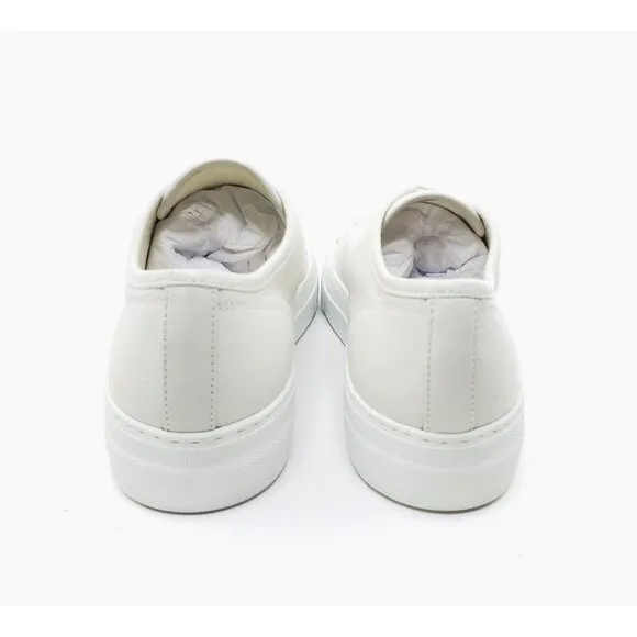 Common Projects Sneakers Low Top Tournament Classic Off White Shoes EUR 39/ US 9