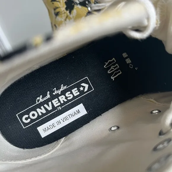 Converse Chuck 70 High Top Hybrid Floral Women’s Shoes Saturn Gold 9.5