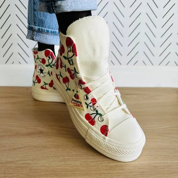 🤩Converse Chuck Taylor All Star Lift Platform 7 Women's Shoes Cherries A08096C