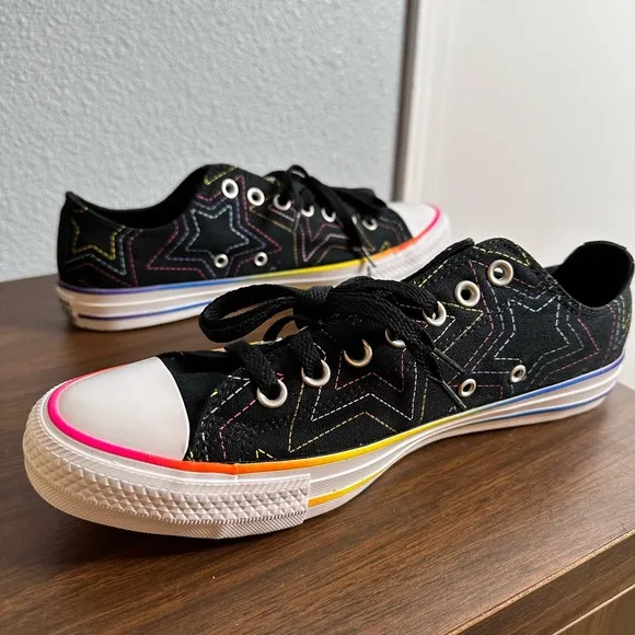 Converse custom all Star Pride low top.  Men’s size 9 / Women’s 11. New in box.
