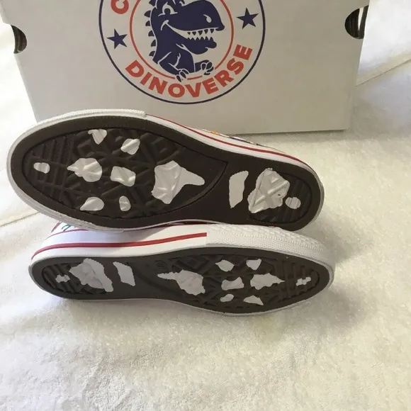 Converse Kids' Chuck Taylor  Dinoverse shoes nwb
