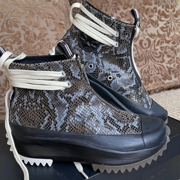 Converse Run Star Hike Hi Snakeskin WMNS