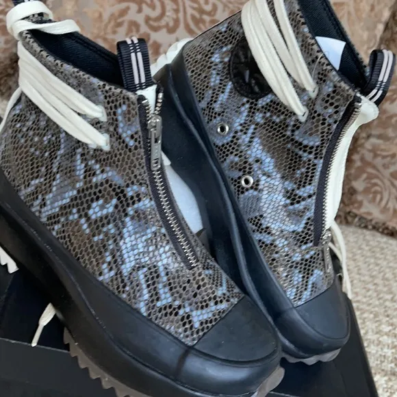 Converse Run Star Hike Hi Snakeskin WMNS
