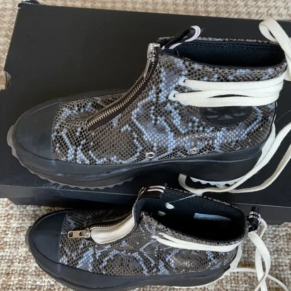 Converse Run Star Hike Hi Snakeskin WMNS