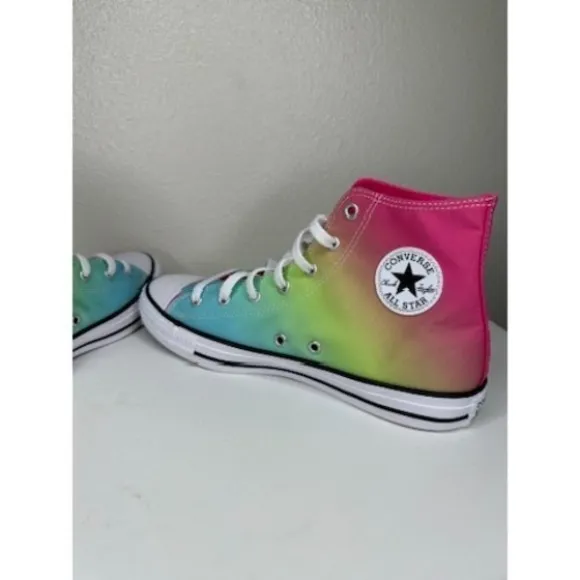 Converse Size 7 Chuck Taylor All Star HI TOP Rainbow Shoes CTAS Kid A07337F‎