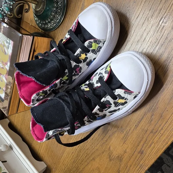 Converse Stylish Kids High-Top Sneakers - Leopard Print