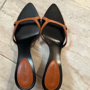 COPY - Saint Laurent Black and Tan Pointed-Toe Heels