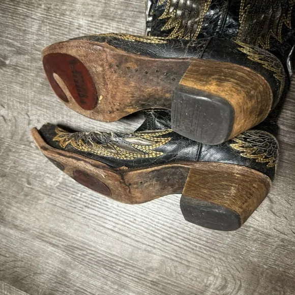 CORRAL WOMEN'S SEQUIN WING &amp; CROSS INLAY WESTERN BOOTS Size 9.5