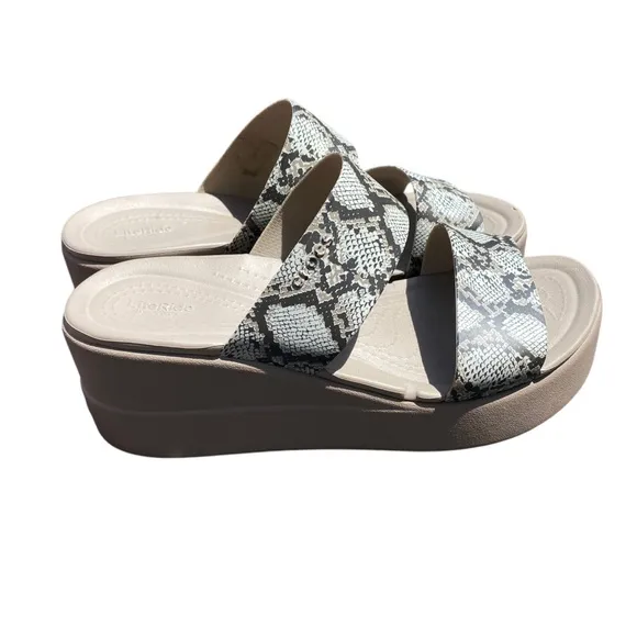 Crocs Light Beige Platform Sandals