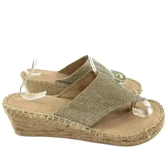 Croft &amp; Barrow sandals size 8.5 gold thong Espadrilles wedges costal granny