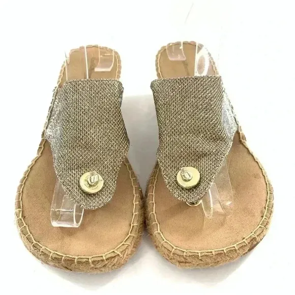 Croft &amp; Barrow sandals size 8.5 gold thong Espadrilles wedges costal granny