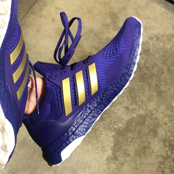 Custom Adidas x UW Huskies Ultraboost 1.0 DNA Shoes w/ Additional Custom Patches