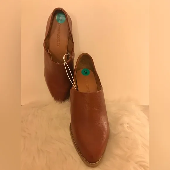Cynthia Rowley Sz 8 Chunky Ankle Western 2”- Heeled Cinnamon Brown