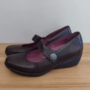 Dansko Adelle Mary Jane Wedge Shoes Brown Leather Hook And Loop Size Eu 41 US 10