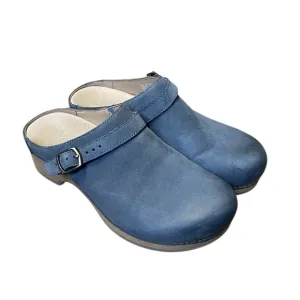 Dansko Berry Denim Burnished Nubuck Clog Size 38 8 Woodgrain Sole Leather Shoes