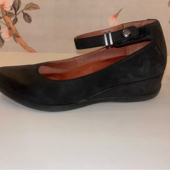 Dansko Women’s Shaylee Wedge Black Mary Jane Style 39 or 9
