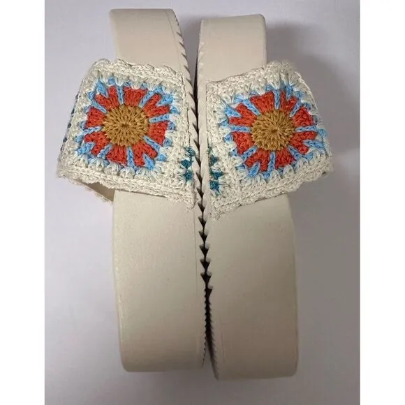 Dirty Laundry Colorful Crochet Platform  Womens Beige Casual Sandals Sz 7 NWOT