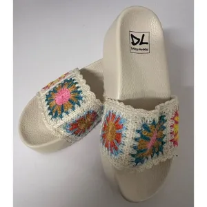 Dirty Laundry Colorful Crochet Platform  Womens Beige Casual Sandals Sz 7 NWOT