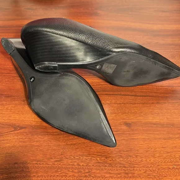 DKNY Women's Black Leather Mules 9