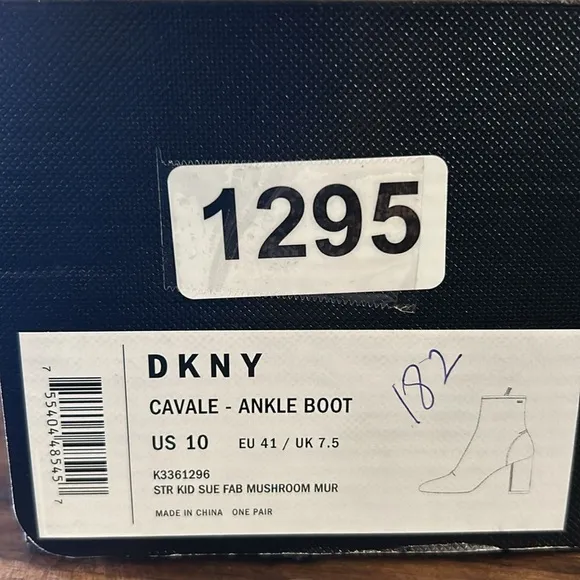 DKNY Women's Cavale Suede Bootie NEW Size 10