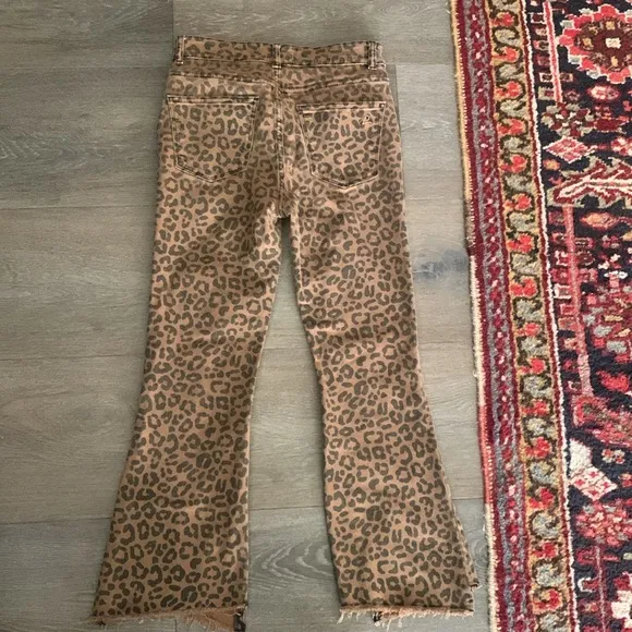 DL1961 High Rise Jeans Cropped Jaguar Animal Print Jeans 25