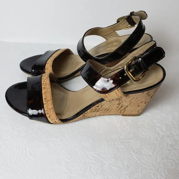 Do not buy!!!!459 Stuart Weitzman tortoiseshell cork wedges