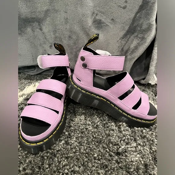 Doc Marten Clarissa II platform strap sandals size 6 in lilac