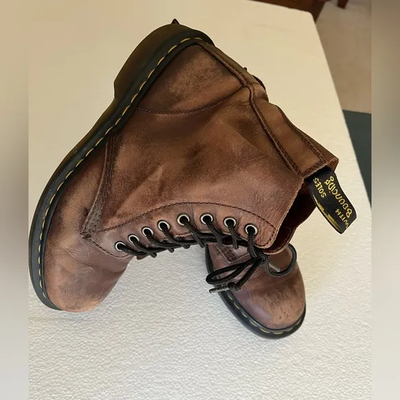 Doc Martens Pascal boots Men’s size 10