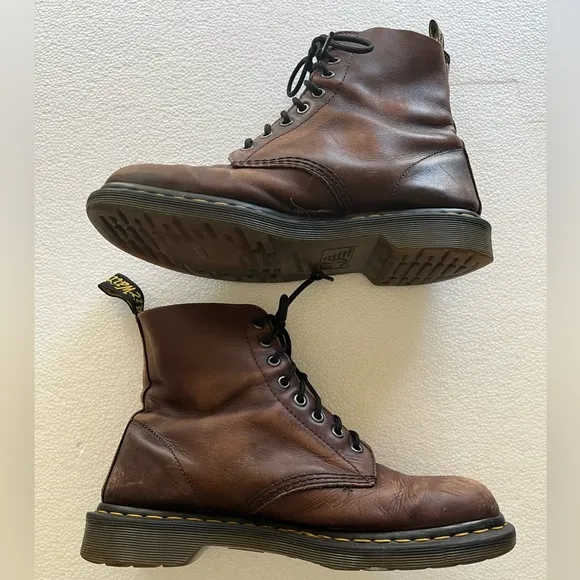 Doc Martens Pascal boots Men’s size 10