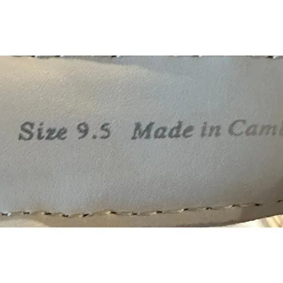 Dolce Vita Debra Suede Platform Banded Sandals Size 9.5 Ivory.  NWT