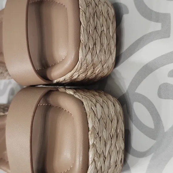 Dolce Vita Tan Platform Sandals