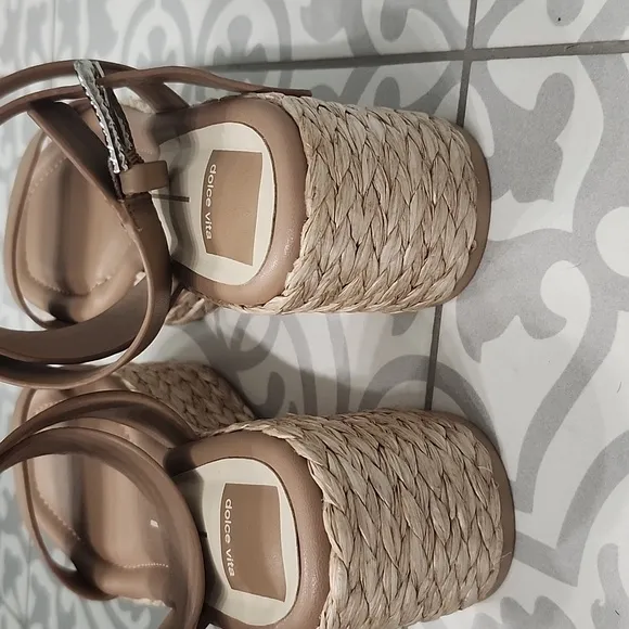Dolce Vita Tan Platform Sandals