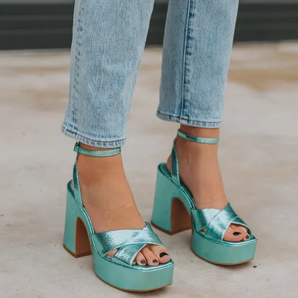 Dolce Vita Wessi Crackled Platform Block Heel Dress Sandals