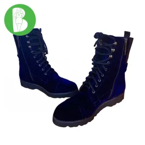 DONALD J. PLINER &quot;CAILEN&quot; BLUE &amp; BLACK VELOUR COMBAT BOOTS (7M)