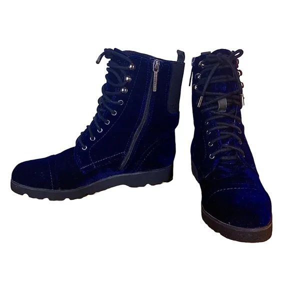 DONALD J. PLINER &quot;CAILEN&quot; BLUE &amp; BLACK VELOUR COMBAT BOOTS (7M)