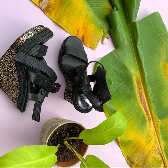 DONALD J PLINER DMSX black gold speckle wedge heels shoes sandal 7.5
