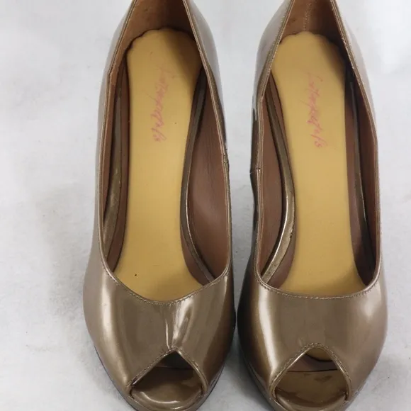 Donald J Pliner 'Habiki' Wedge Pump Shoes Sz 7 US Wmn