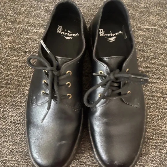 Dr. “Doc” Martens Zavala Lo Black Leather Oxford Men 8