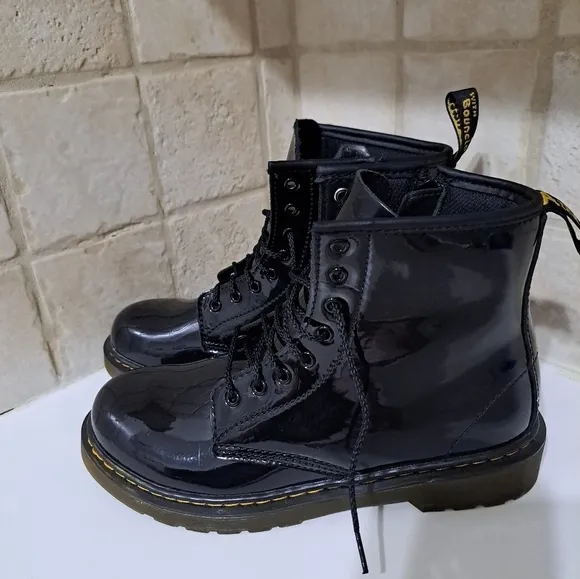 Dr. Martens 1460 J Black Gloss Boots