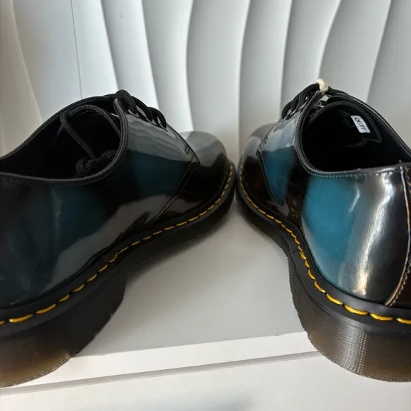 Dr. Martens 31899 Smooth Leather Brush Off Oxford Shoes Black Blue Green