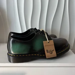 Dr. Martens 31899 Smooth Leather Brush Off Oxford Shoes Black Blue Green