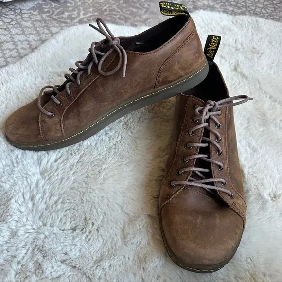 Dr. Martens Calmont Lace-Up Oxford Mens Size 13 Brown Leather Low Top Sneakers