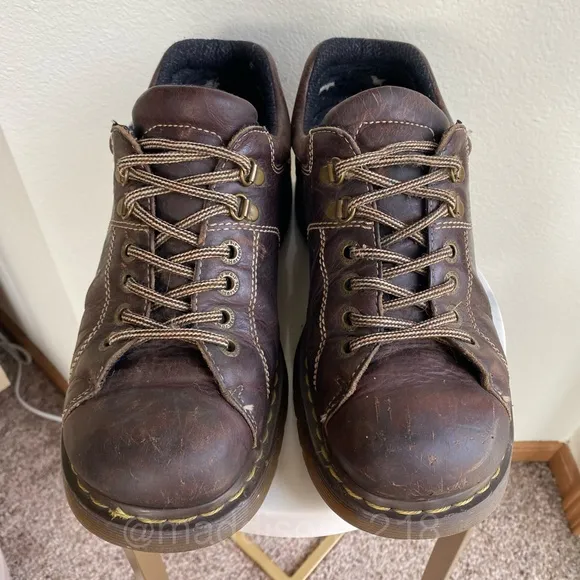 Dr. Martens Dark Brown Leather Vintage Chunky Sole Shoes size 11 women’s