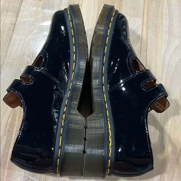 Dr. Martens doc Marten Mary Jane Black Patent Leather Mary Jane Shoes women’s 7