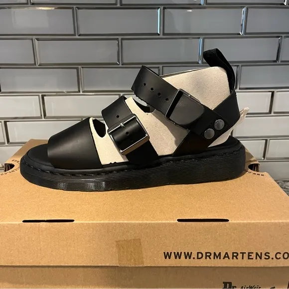 Dr. Martens Docs GRYPHON Leather Chunky Sandals Women’s Size 9 Sandals Shoes NEW