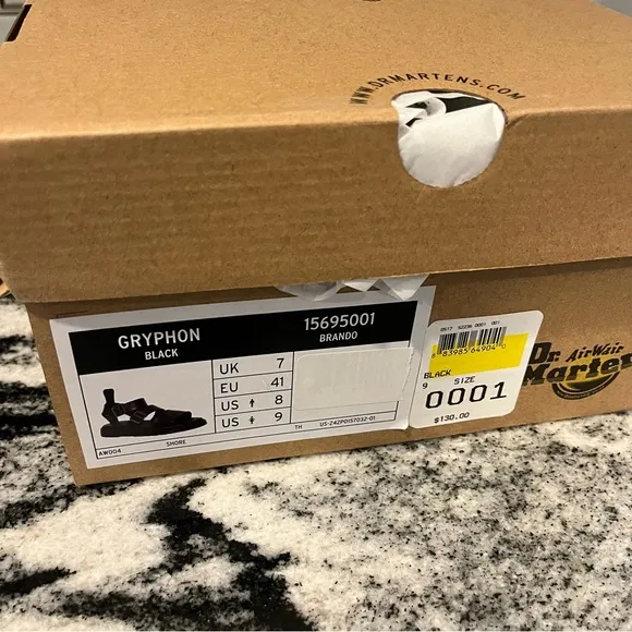 Dr. Martens Docs GRYPHON Leather Chunky Sandals Women’s Size 9 Sandals Shoes NEW