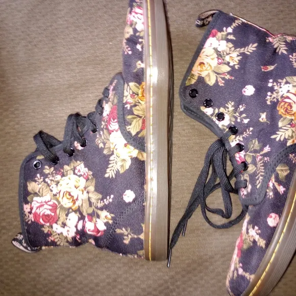 Dr Martens Floral Lace Up Boots Vintage Y2K 10 Like New