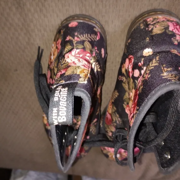 Dr Martens Floral Lace Up Boots Vintage Y2K 10 Like New