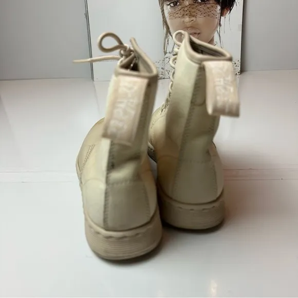 Dr. Martens Newton Boots