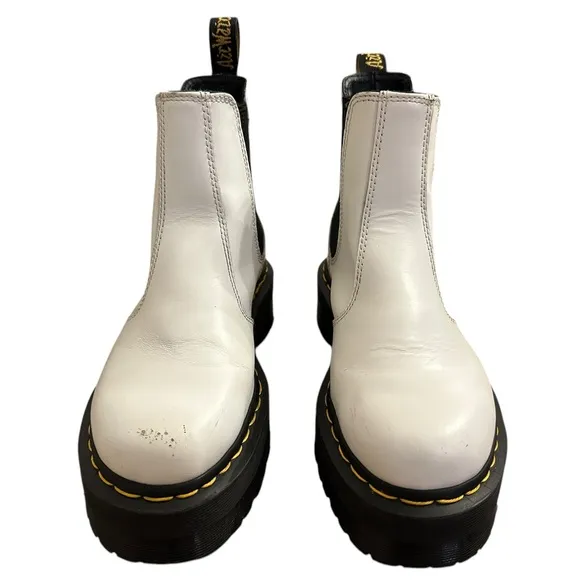 Dr Martens Quad Chelsea Boots Womens US 7 White Leather Chunky Lug Platform 2976